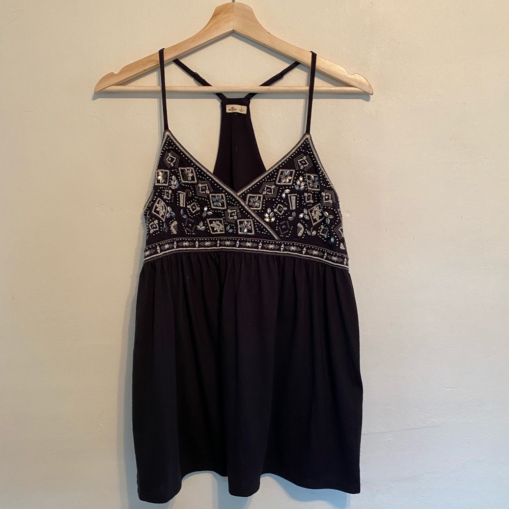 Halter tank with upper jewel design